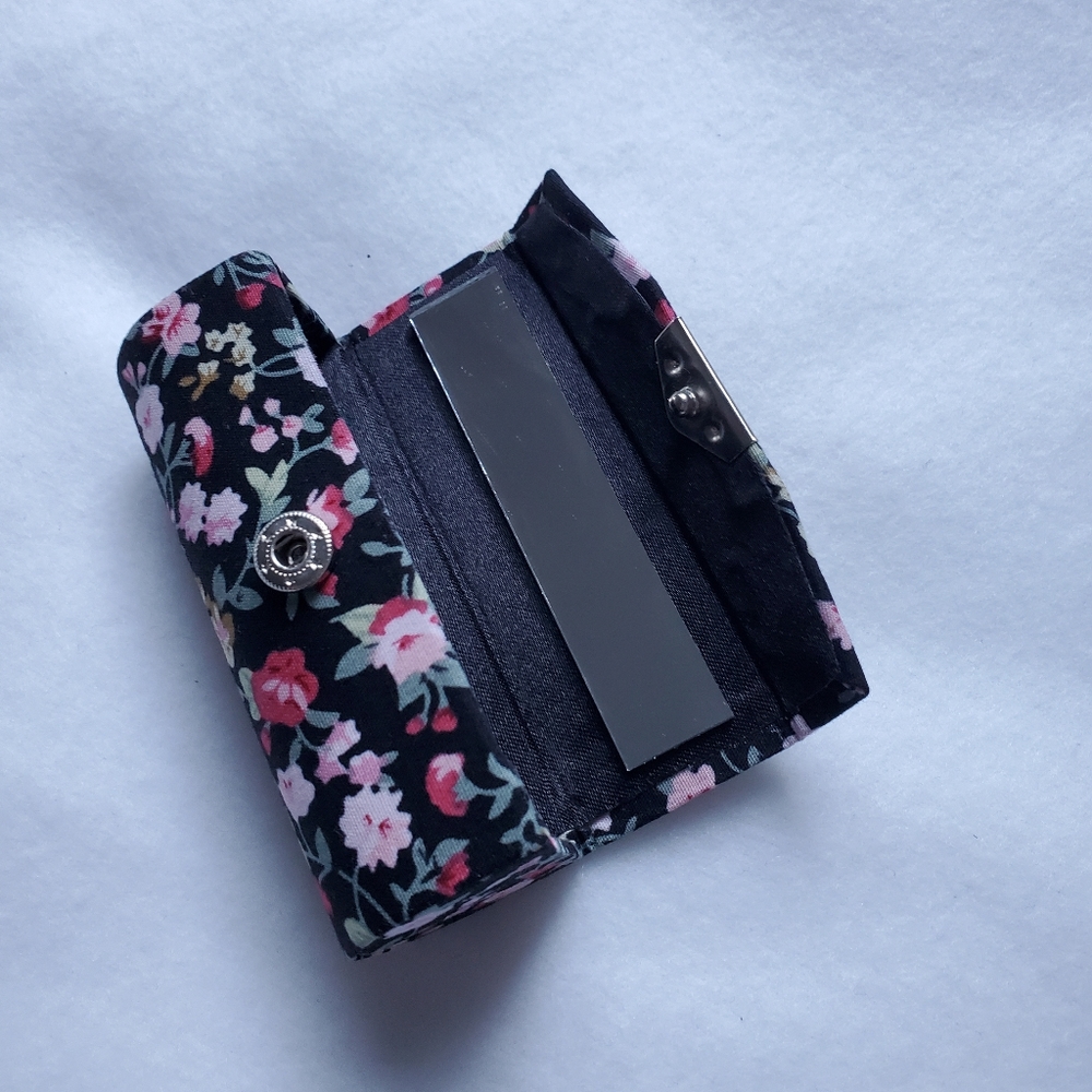 Lipstick 💄 💋 case holder with mirror. - Picture 3 of 6